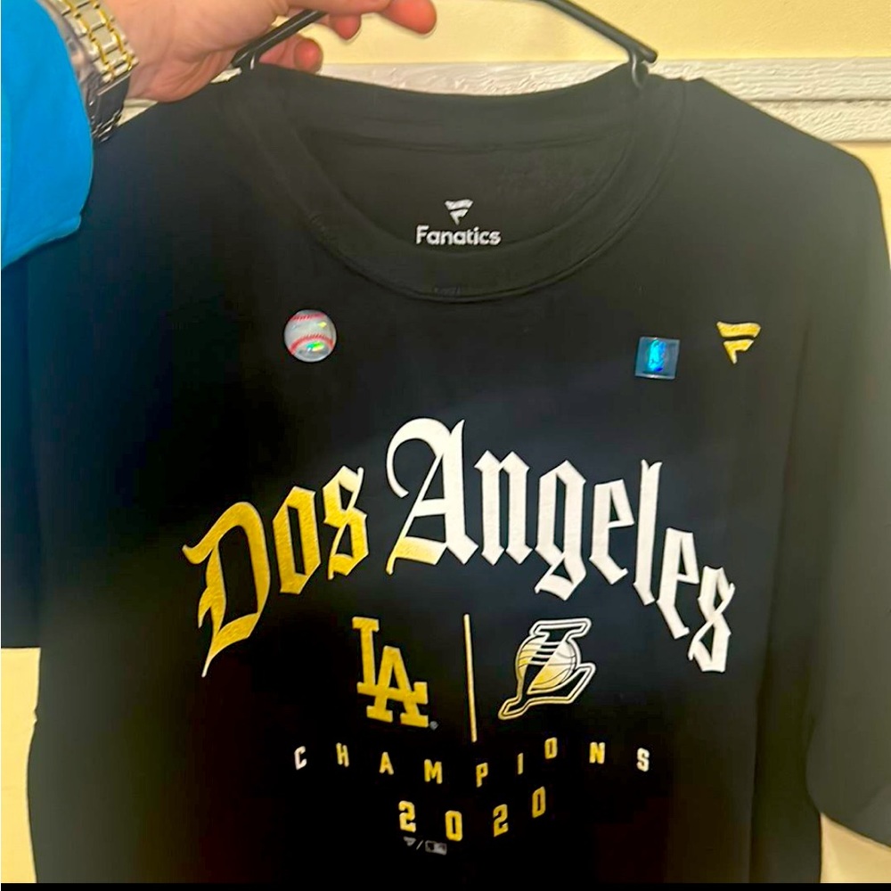 BRAND NEW La shirt retail is 60$